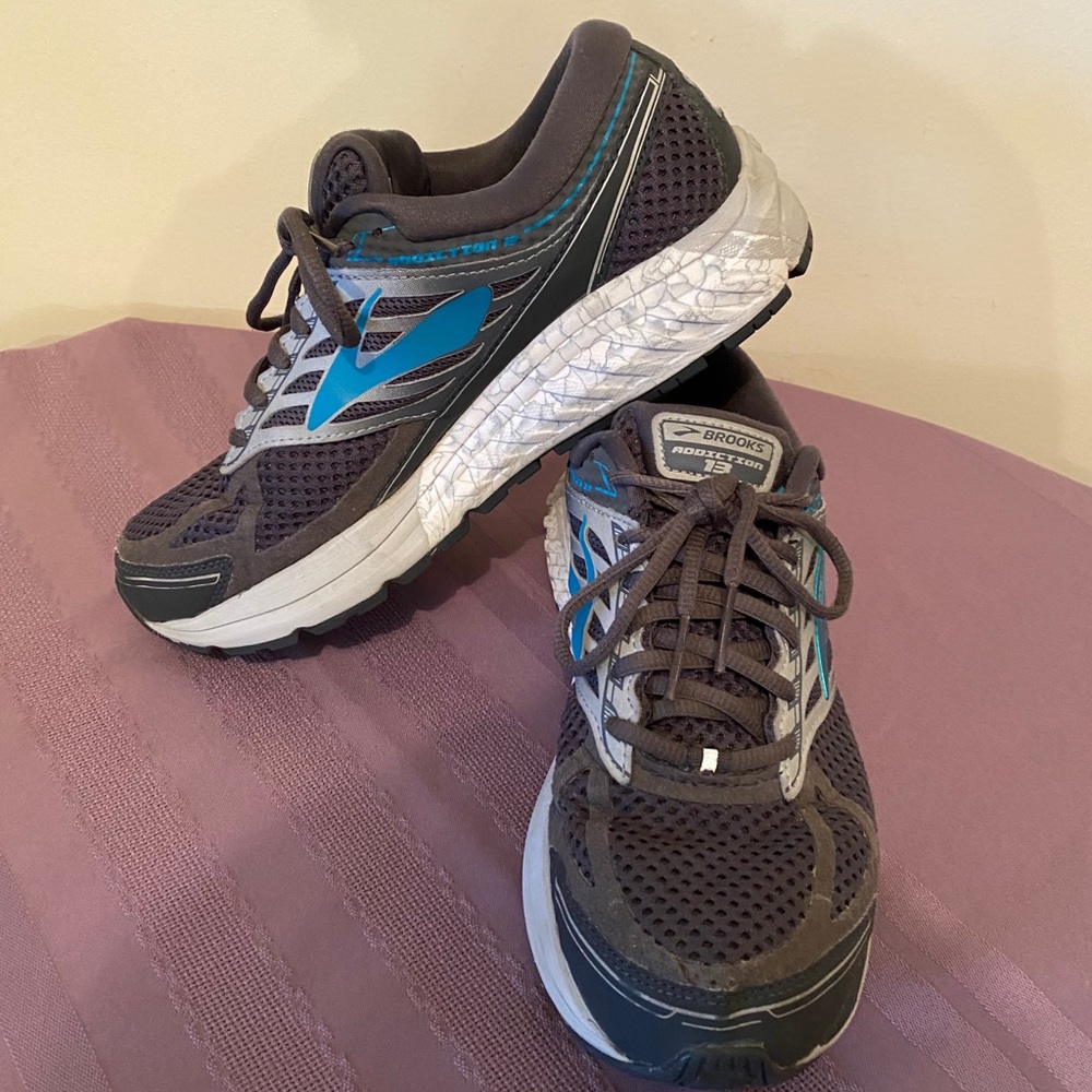 Brooks Exhilaration 13- very good condition